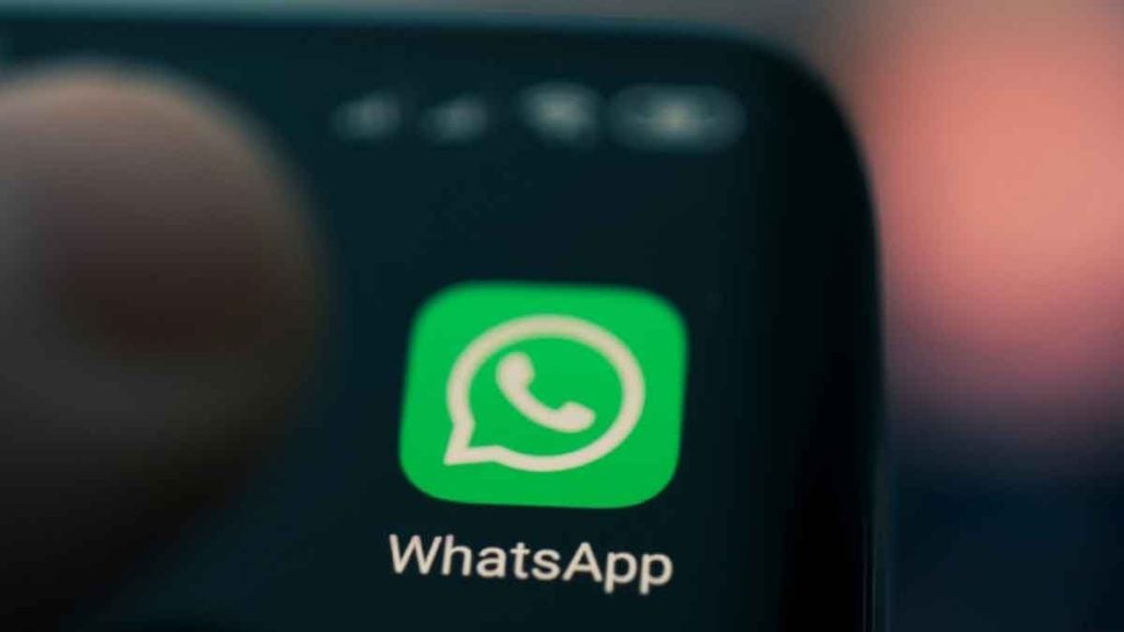 Fonction publique  un encadrant sanctionné pour avoir créé un groupe WhatsApp et engendré un flou privé-professionnel